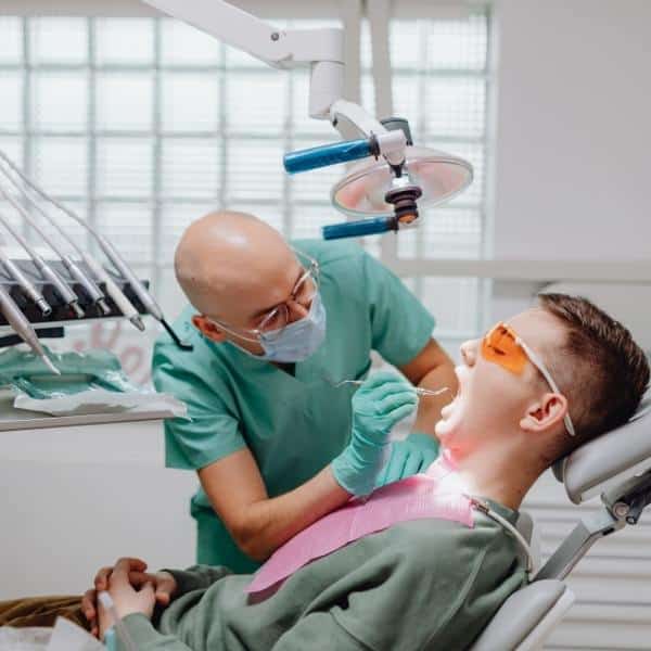 Why Sarasota Residents Are Choosing Laser Dentistry for a Pain-Free Dental Experience