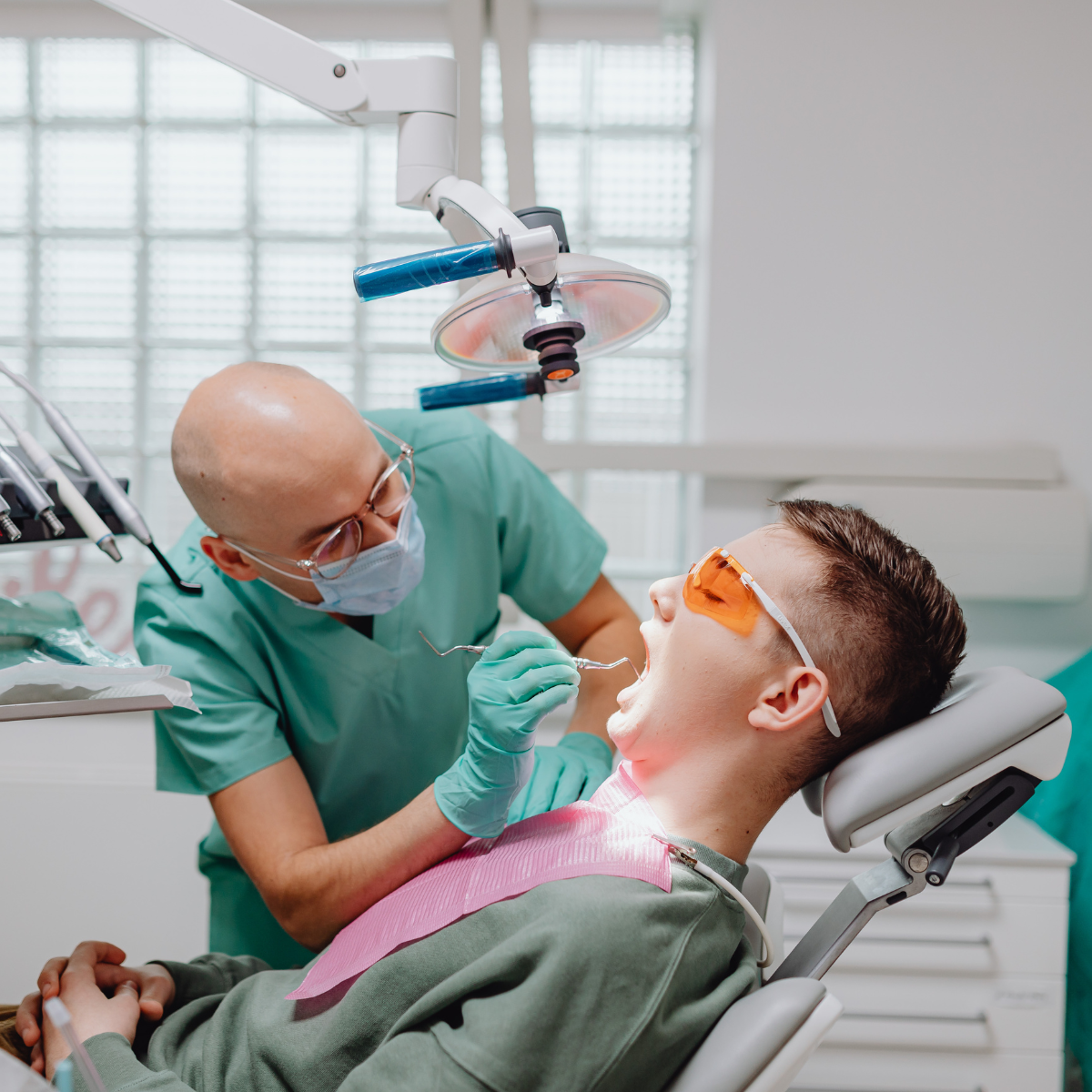 Laser Dentistry vs. Traditional Dentistry: What Sarasota Patients Should Know​